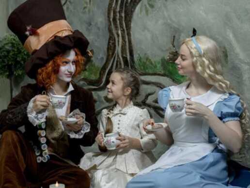 Квест-анимация Алиса в Зазеркалье